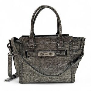 Coach Swagger 21 Carryall In Dark Gunmetal Pebble Leather